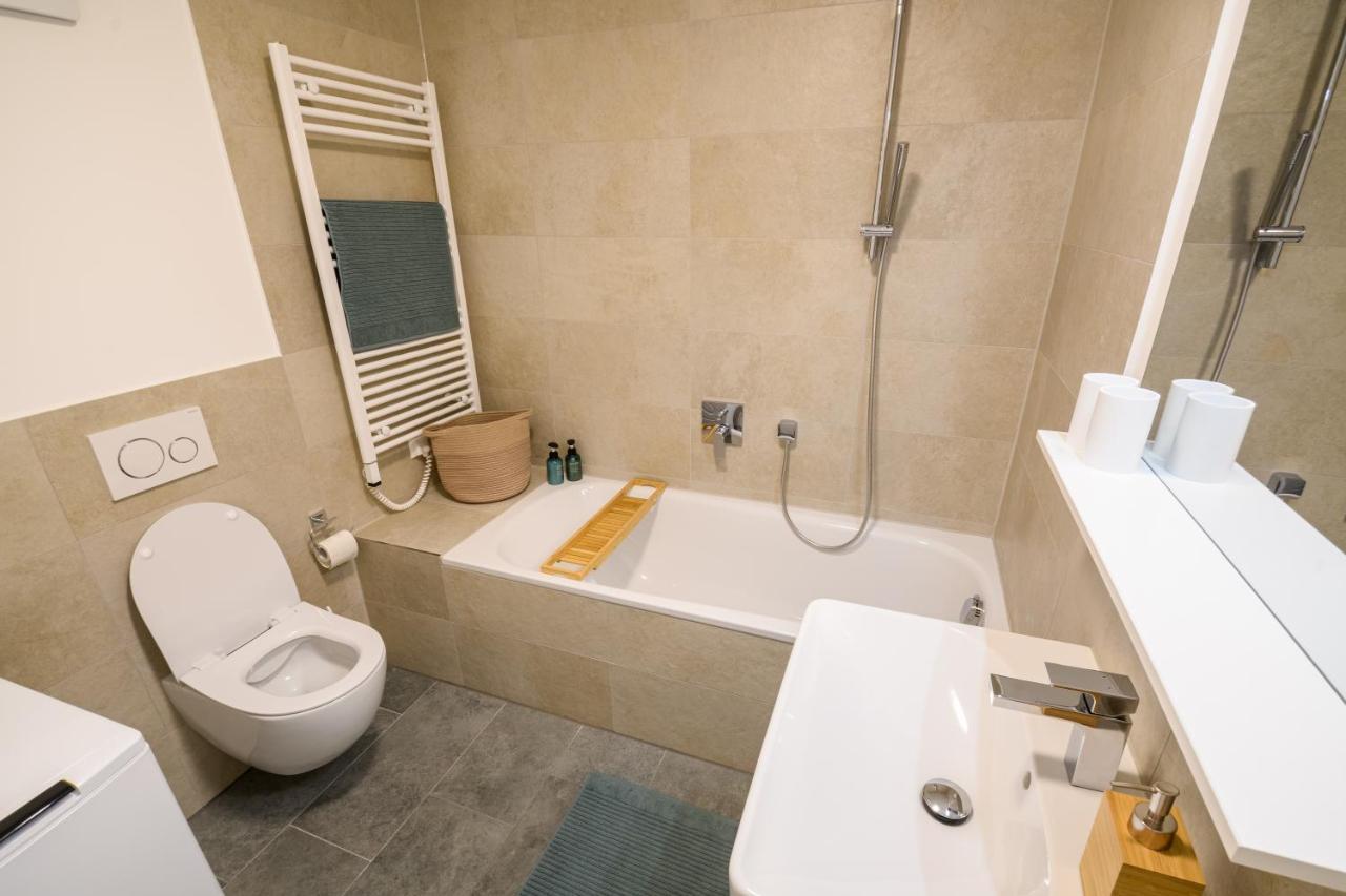 Orangehome: Waldlichtung - Zentral Zwischen Therme Und Stadtmitte 巴特艾布灵 外观 照片